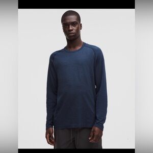 Lululemon Metal Vent Tech Long Sleeve Shirt Heathered Navy Men’s Small